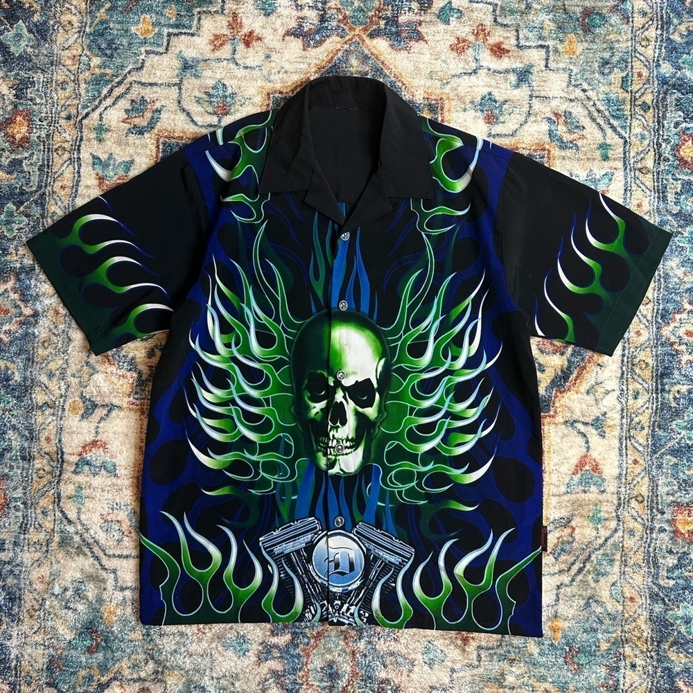 Vintage Y2K Flaming Skull Button-up Shirt Size XL